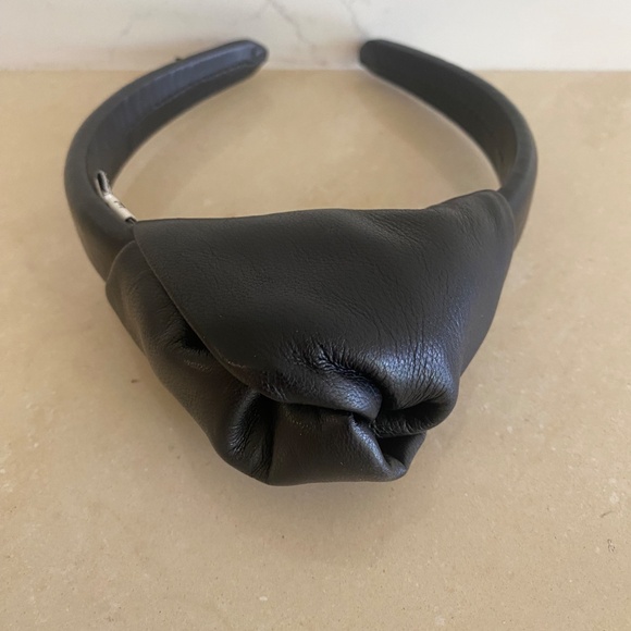 Uterque Rare Modern Black Leather Headband Hair Accessory Size M/28 main image 5